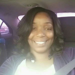 Meet your Posher, Loretta