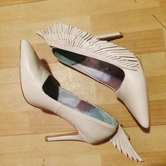 YRU heels with wings
