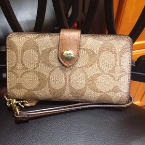New Coach Brown Leather Wristlet