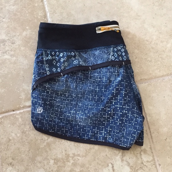 lululemon athletica Pants - Lululemon Speed Shorts