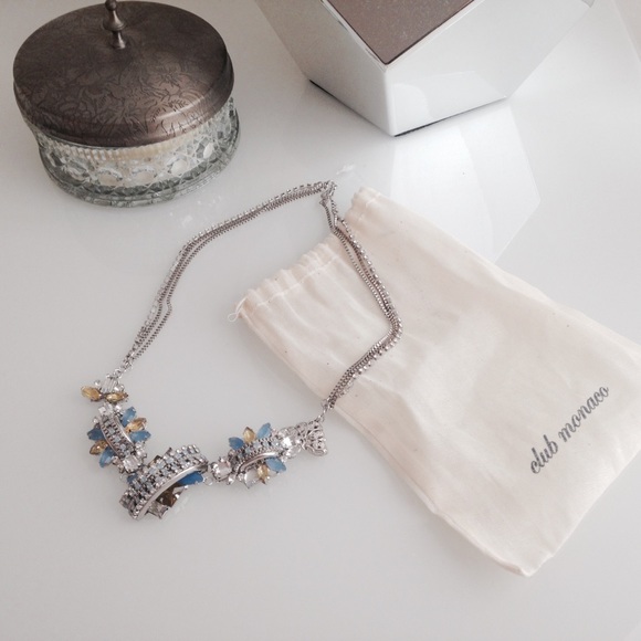 NWT Club Monaco Statement Necklace