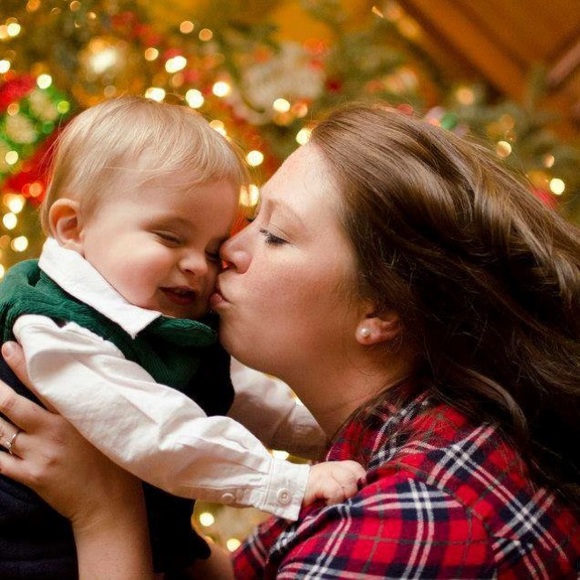 Meet your Posher, Amanda - Picture 3 of 4