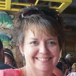 Meet your Posher, Debbie