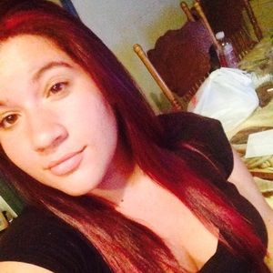 Meet your Posher, Elissa