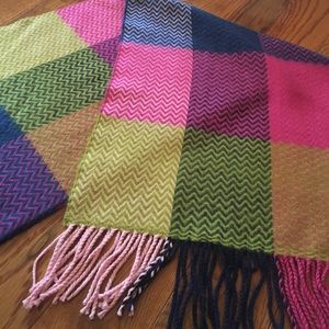 Cashmere scarf