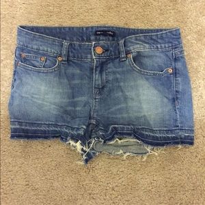Gap frayed jean shorts