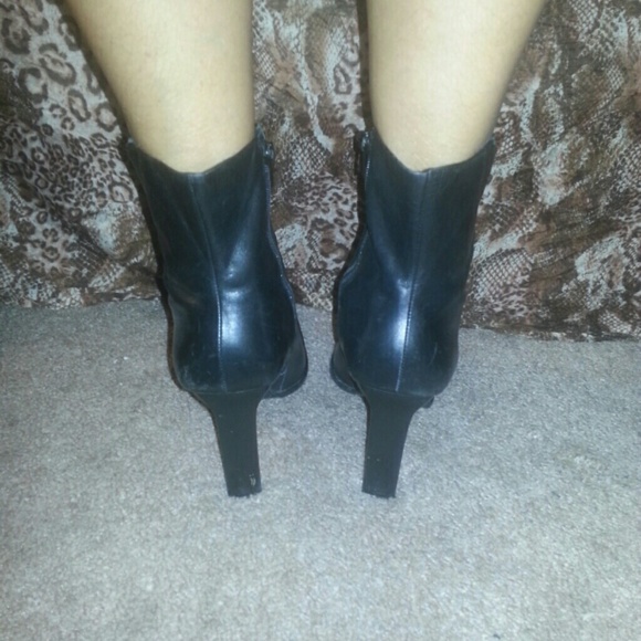 Ankle boits - Picture 2 of 3