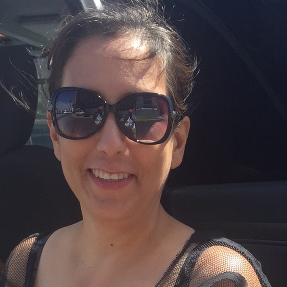 Meet your Posher, Veronica - Picture 1 of 1