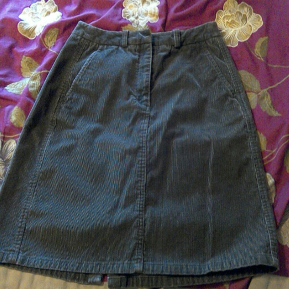 Brown corduroy skirt