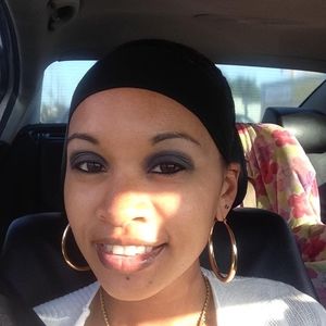 Meet your Posher, Roxanne