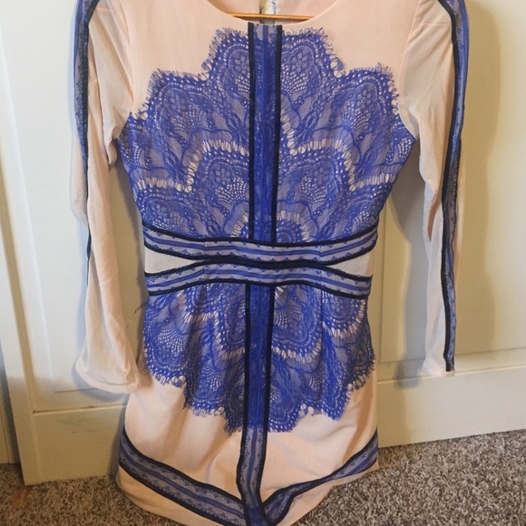 Gorgeous Dress!! - Picture 2 of 2