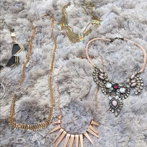 H&M Jewelry - 🎉 10 minute SALE 🎉H&M and Express bundle!