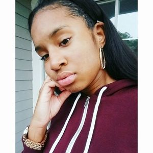 Meet your Posher, Brianna