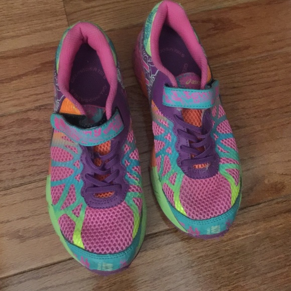 Asics 3 girls - Picture 2 of 2