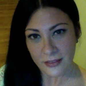 Meet your Posher, Lori