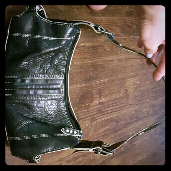 Kenneth Cole reaction hand bag