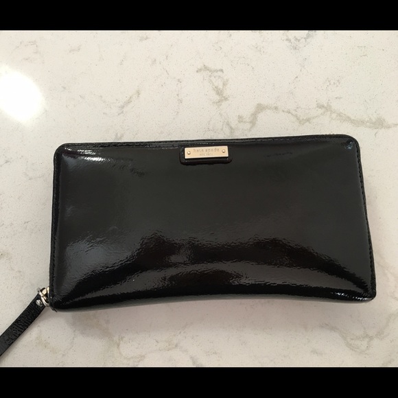 kate spade Handbags - One day sale. Kate Spade Wallet! Price is firm