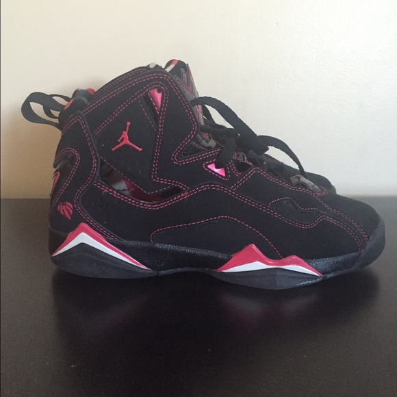 Girls size 5 retro 6 pink and black jordan's - Picture 1 of 4