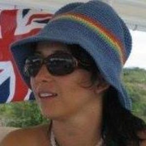 Meet your Posher, Flora