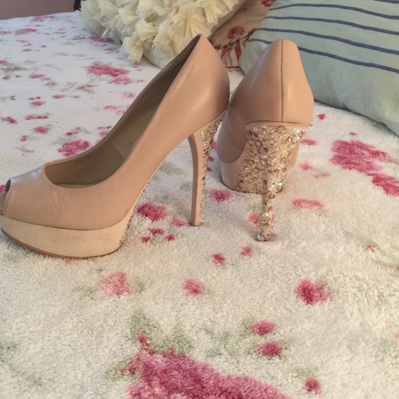 Aldo tan pumps with crystals - Picture 2 of 3