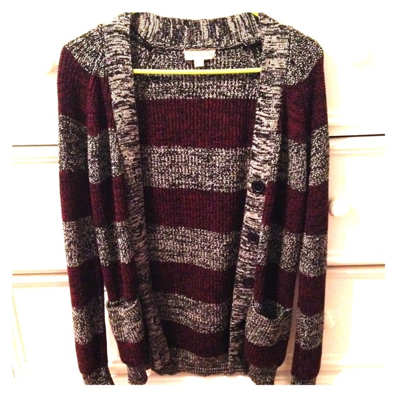 Black, white & red cardigan! WORN ONCE❗️
