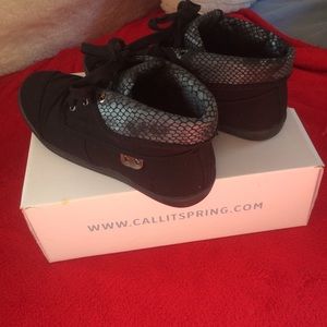 TRADED NEW IN BOX Call it spring black booties