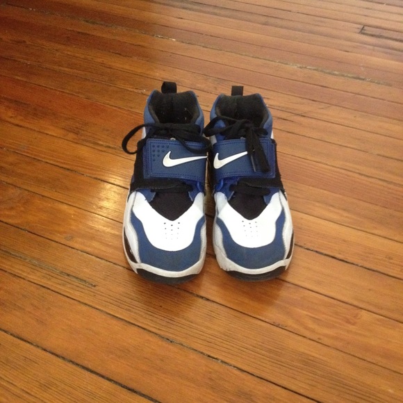 Multicolored Nike street wear tennis shoe