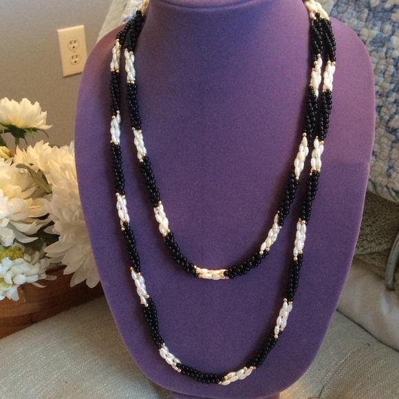 Jewelry - Set of 2 Freshwater Pearls Necklaces