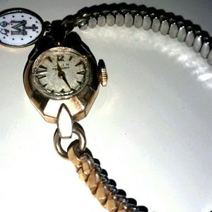 Working  Antique wind up watch