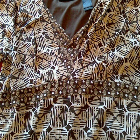 Brown and tan blouse - Picture 2 of 3