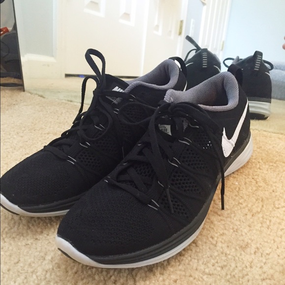Nike Flyknit Lunar 2 sz 9