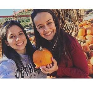 Meet your Posher, Nina