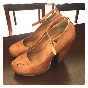 Camel colored heels with ankle strap