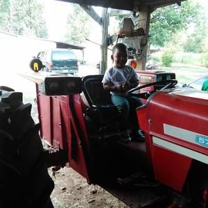 Meet your Posher, Christan