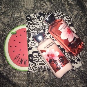 BUNDLE FOR @KAYLEEK143