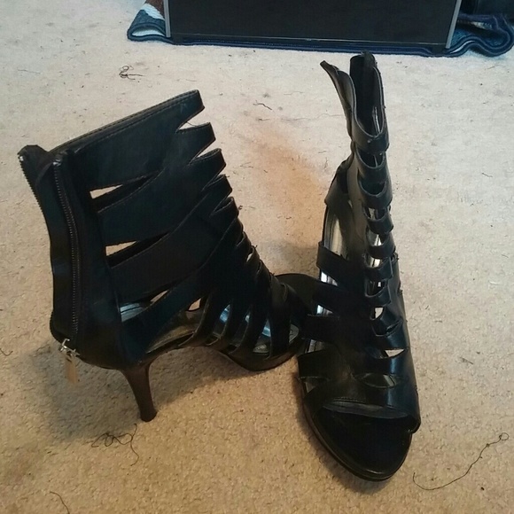 Shoes - Picture 2 of 2