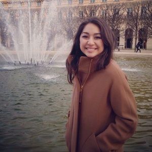 Meet your Posher, Sophia