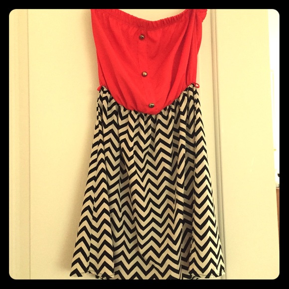 💥SALE💥 Adorable strapless dress