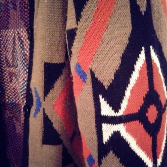 Aztec cardigan - Picture 2 of 4