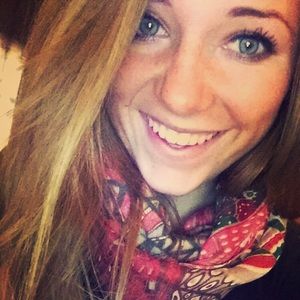 Meet your Posher, Marisa