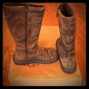 Brown UGG- Kenley UPDATED- added Ugg cleaner kit!