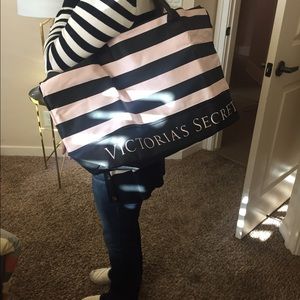 🚫SOLD🚫Victoria's Secret tote