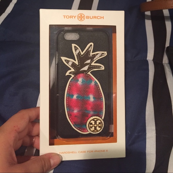 Tory Burch Accessories - Tory Burch iPhone Case