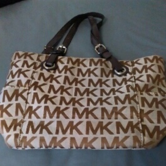 Michael Kors bag