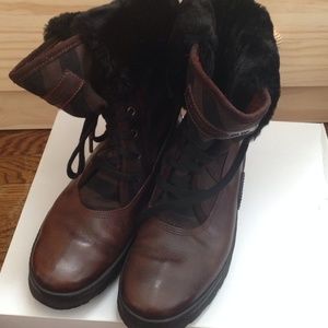 Authentic** Burberry boots