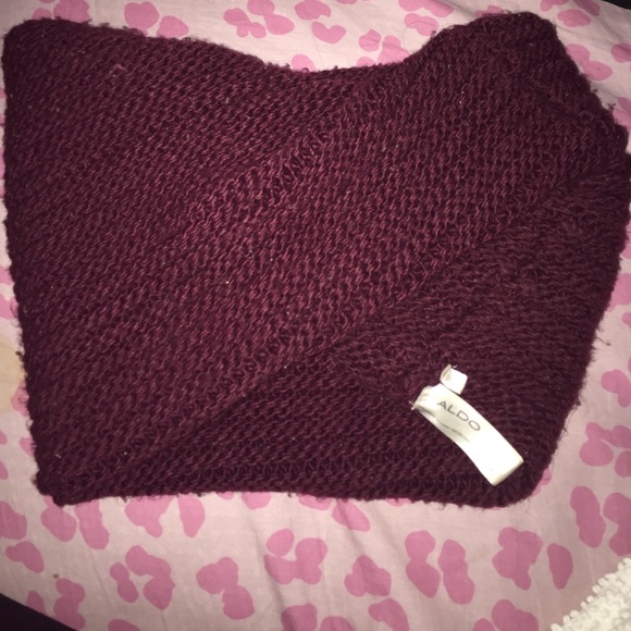 ALDO BURGUNDY SCARF ❤️