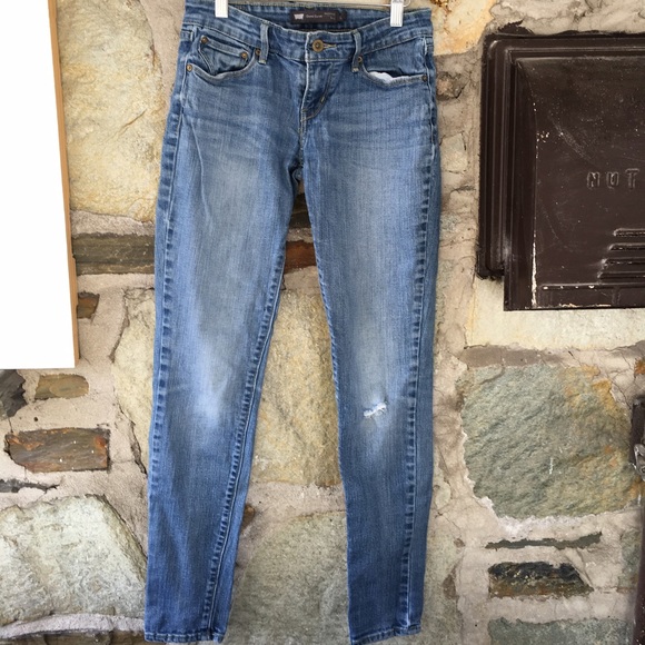 Levi's Demi Curve Modern Rise Skinny distressed