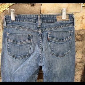 Levi's Jeans - Levi's Demi Curve Modern Rise Skinny distressed Levi's Jeans - Levi's Demi Curve Modern Rise Skinny distressed