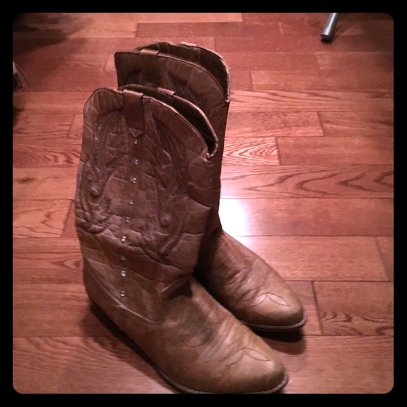 Coconuts (The Buckle) cowboy boots