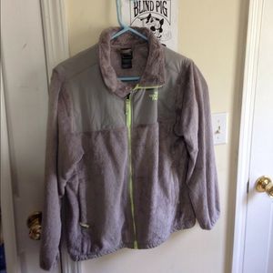 Thrifted Girls XL North Facs